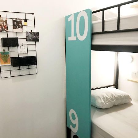 Teduh Hostel Kota Tua Jakarta Extérieur photo