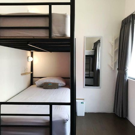 Teduh Hostel Kota Tua Jakarta Extérieur photo