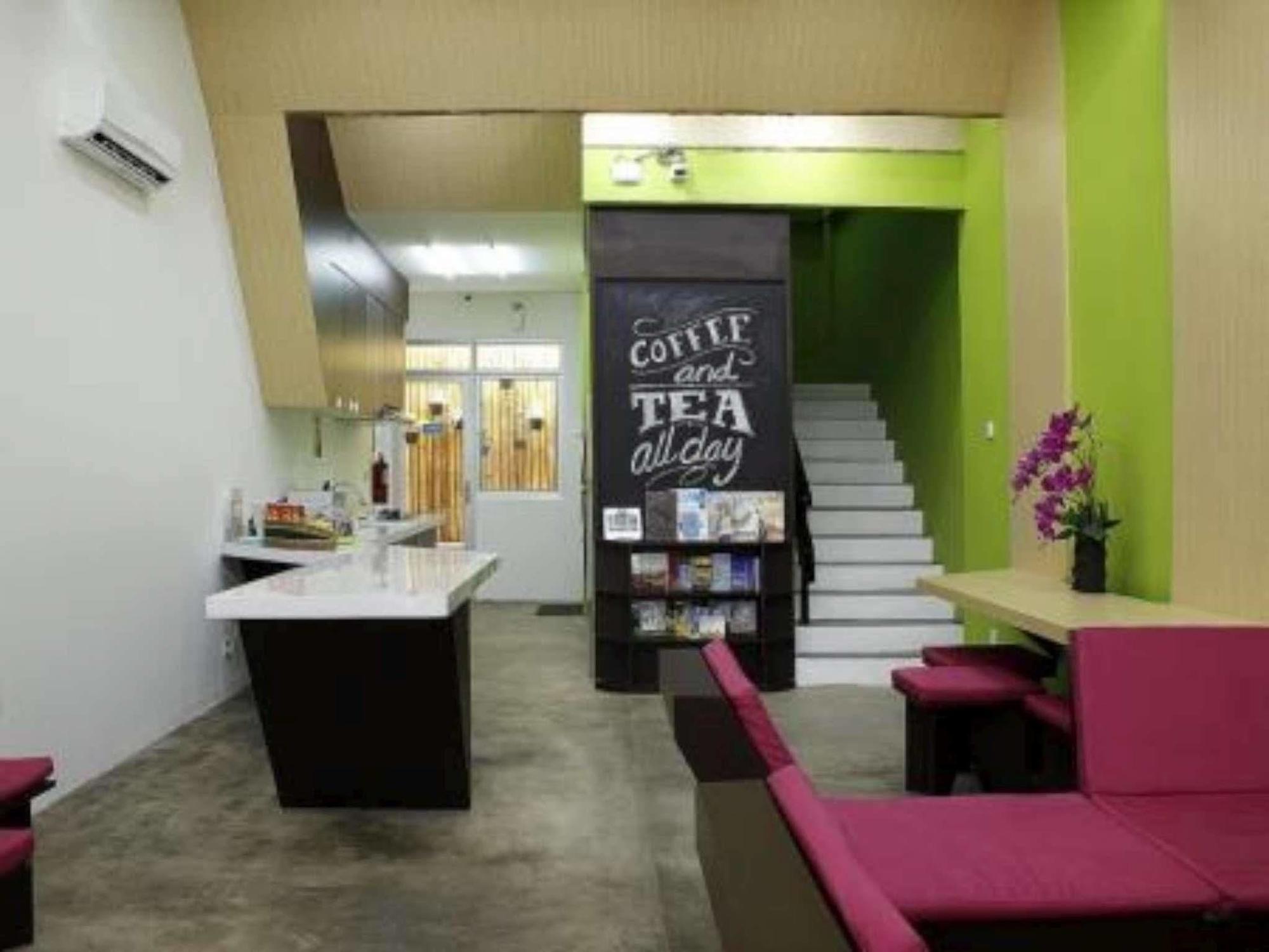 Teduh Hostel Kota Tua Jakarta Extérieur photo